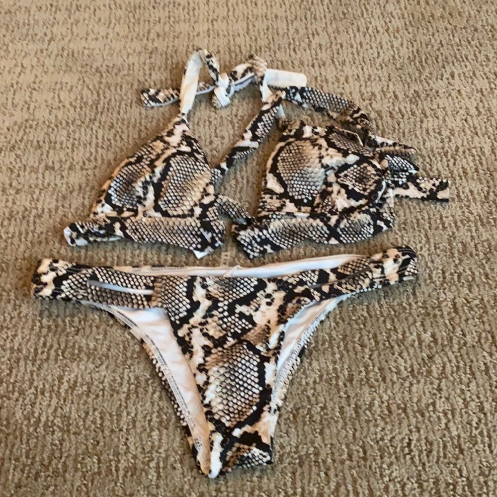 Vitamin A swimsuit-no returns